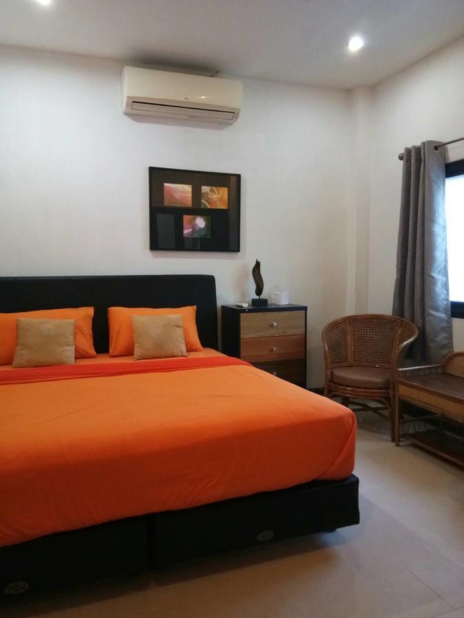 The Corner Transit Hostel Koh Samui Exterior photo