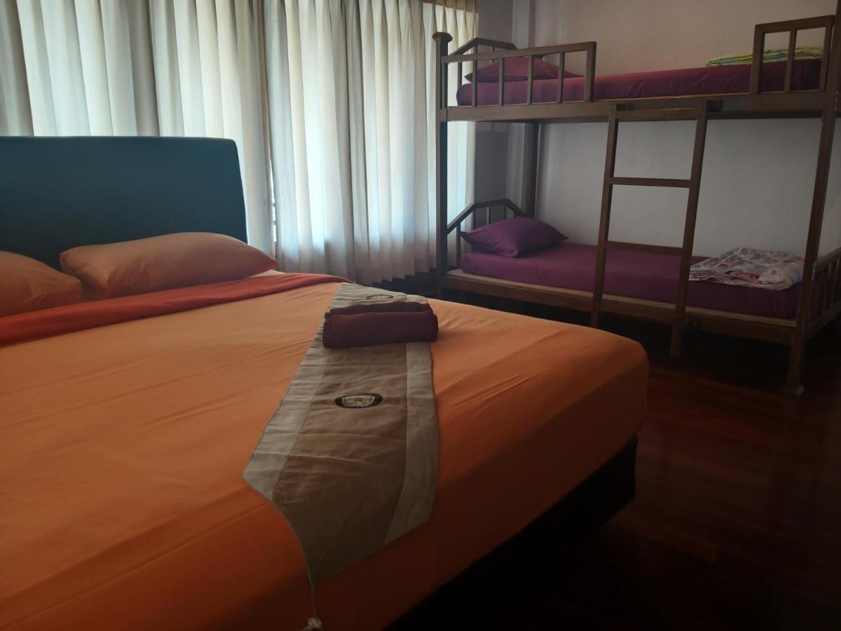 The Corner Transit Hostel Koh Samui Exterior photo