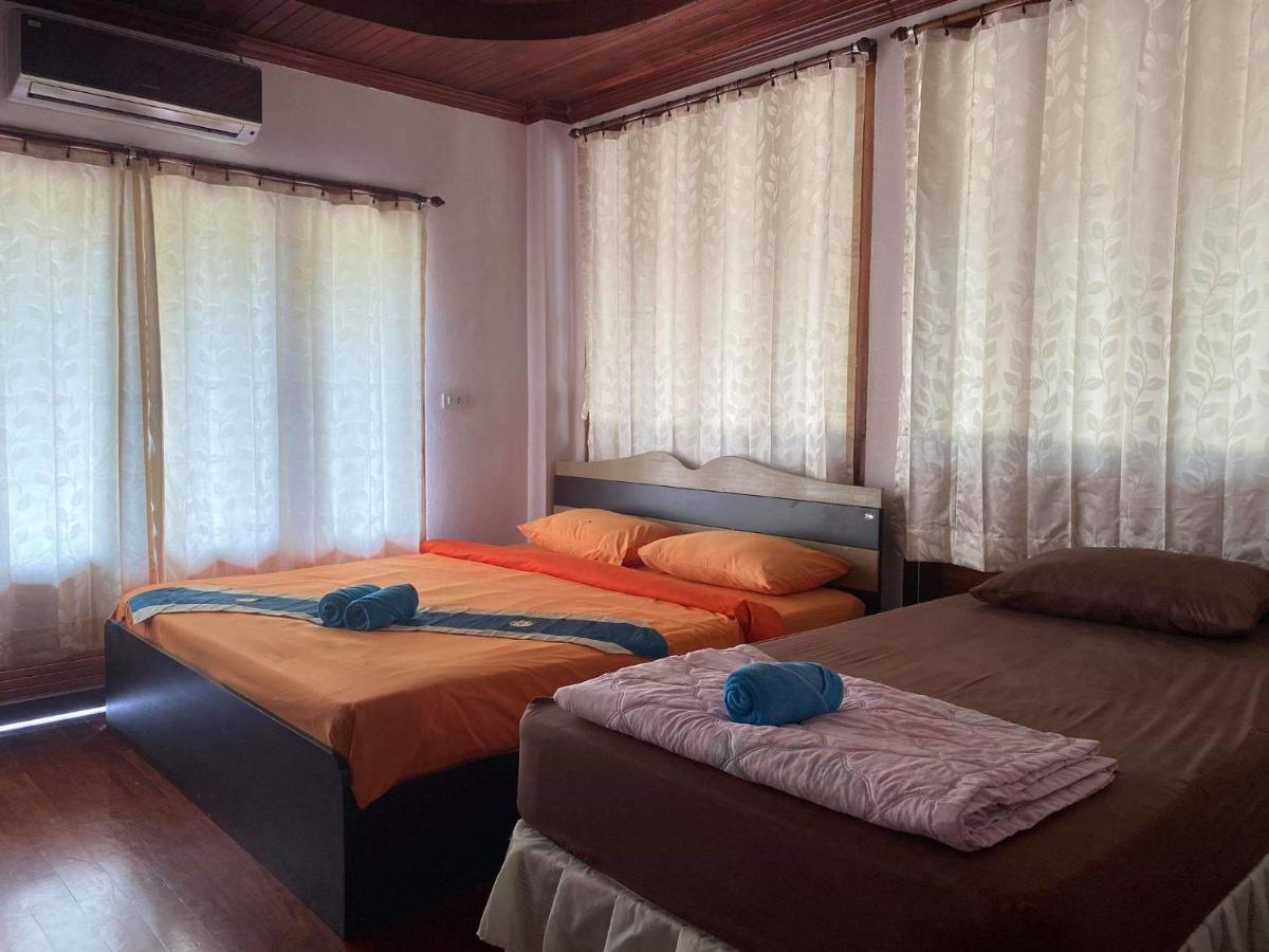 The Corner Transit Hostel Koh Samui Exterior photo